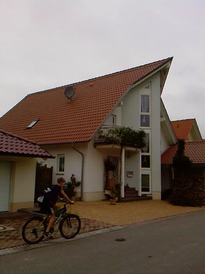 Meine Unterkunft in Oberkirch bei Familie Andreas Welle mit komfortabler Ferienwohnung im Keller.
Ansonsten, wie schon beschrieben, aufgrund der Wetterlage keine weiteren Fotos von diesem "Waschtag".