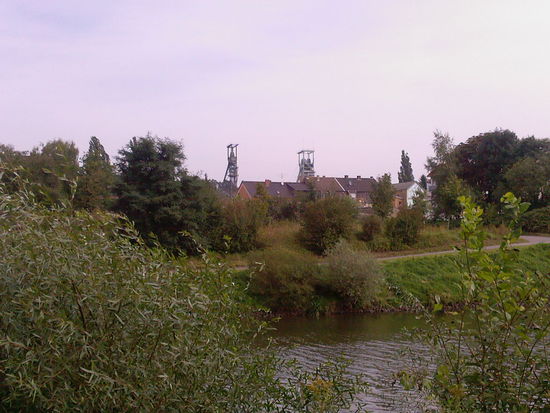 Zech-Fördertürme, vermutlich aus früheren Zeiten der Kohleförderung. Nähere Infos konnte ich nicht einholen.