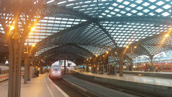 Die schmucke Glasdachkonstruktion in Großperspektive