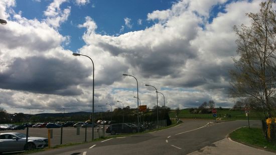 Wolkenbild am Ortsende von Arloff