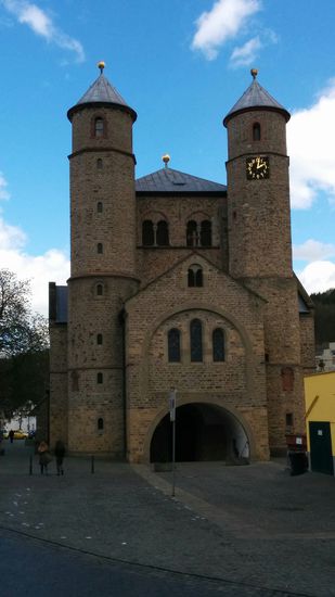 Bad Münstereifel - Stiftskirche St. Chrysanthus und Daria