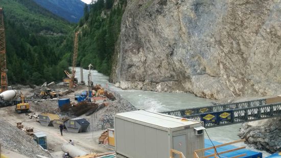 Die Baustelle im Zustand vom 7. Juni 2016.
Bauzeit Juli 2014 bis August 2018.
Weitere Infos: www.gemeinschaftskraftwerk-inn.com