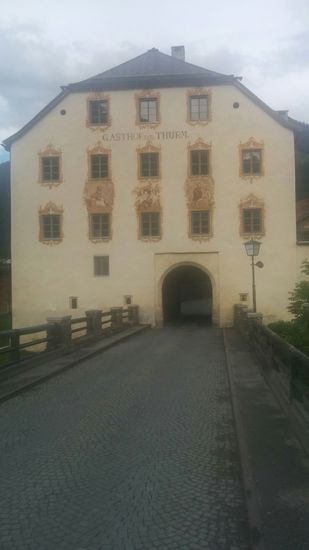 Mit Schwung hindurch in Richtung "Pfunds-City"