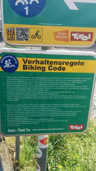 Und natürlich sollen sich auch Radler gebührlich verhalten ...