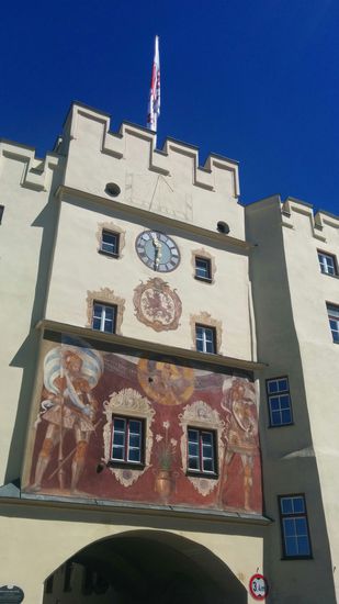 Die  Tordurchfahrt in Richtung Altstadt