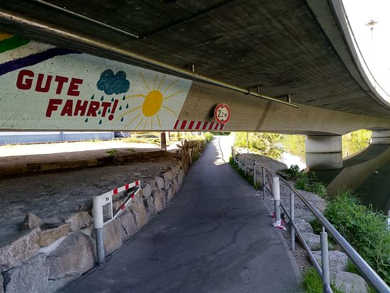 Danke für die guten Wünsche -  es blieb während der kompletten Radferntour trocken.