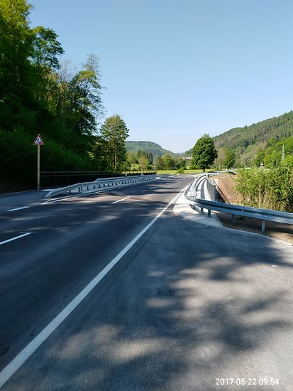 Historischer Schnittpunkt: Vom Bildhintergrund durch das Glatt-Tal aus Richtung Freudenstadt kam ich Anfang Juni 2008 von Paris her angeradelt...