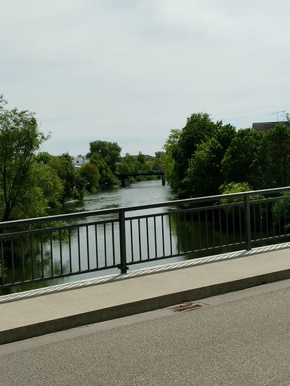 Von dieser Donaubrücke in Munderkingen fotografierte ich auch schon während der Paris-Tour. Also nochmals "historischer" Streckenpunkt.
