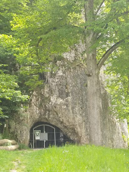 Der am Reisetag verschlossene Eingang.