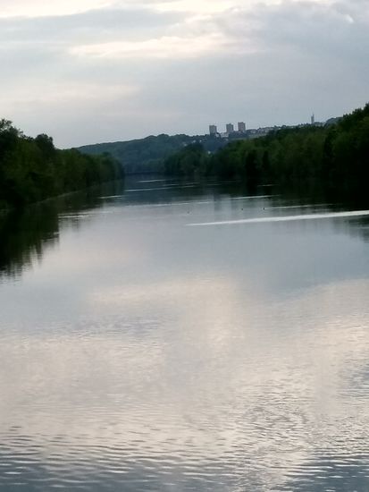 Rückblick in Richtung Ulm mit den drei markanten Hochhäusern, die man auch gut von der Autobahn und der Bahnstrecke aus sehen kann.