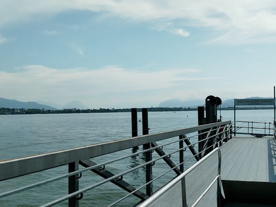 Blickrichtung in Bildmitte Hintergrund: Hier liegt das Rheintal zwischen Österreich und der Schweiz.
