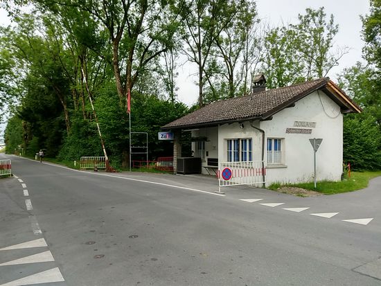 Das zur Schmitter Brücke gehörige Zollamt.