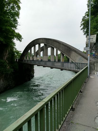 Rückblick auf die Brücke über die Ill.