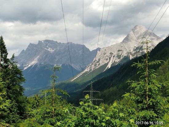 Im Hintergrund nochmals das Zugspitzmassiv.