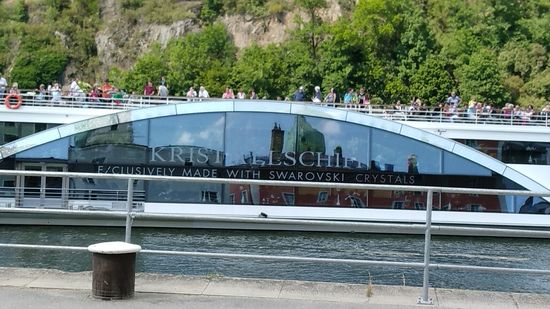 Dieses in 2007 umgebaute 78,5 m lange und 11 m breite Erlebnisschiff für 600 zugelassene Fahrgäste wurde in 1982 in Regensburg gebaut und in 2007 in Linz umgebaut und wird für Rundfahrten in und um Passau eingesetzt.