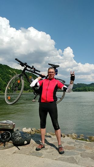 ... schultert sich der Drahtesel leichter, der mich von Donnerstag halb zwölf mittags am 10.5.2018 bis Sonntag halb vier nachmittags am 13.5.2018 zuverlässig voranrollen ließ.