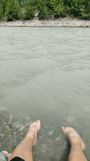 Trotz der geringen km-Leistung an diesem Tag eine "Abkühlung" im Inn...