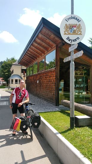 ... befinde ich mich jetzt kurz vor Füssen komplett auf bayerischen Boden.