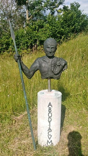 Aber trotz der bereits laufenden Fußball-WM 2018 war er diesmal noch ungeschmückt. Hatte ihm vielleicht die Niederlage im Spiel gegen Mexico vom vergangenen Sonntag noch auf den Magen geschlagen?