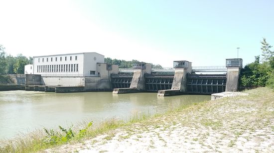 Das letzte Lechkraftwerk von der Unterseite.