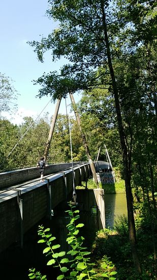 Nochmals die etwas weiter oben bereits beschriebene Brücke im Süden Ismanings, von der ich die vorigen Fotos tätigte.