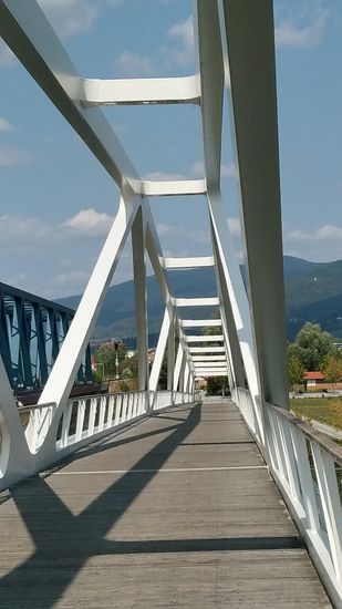 Wirkt wie ein imposantes Tor zum Bayerischen Wald hin.