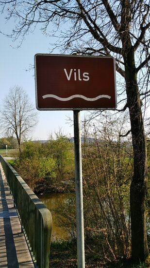 Zwischendrin mal wieder eine Vilsquerung.