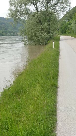 Hier sieht mir das Ufer noch zu unsicher aus . . .