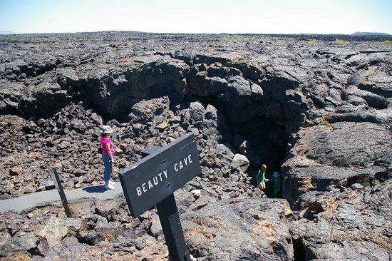 Eingang zur Lavahöhle