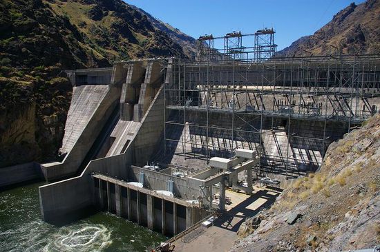...Hells Canyon Damm