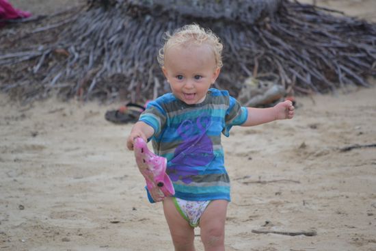 Auch Matteo zieht es immer zum Wasser