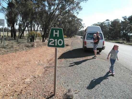 Nur noch 210km bis Hay - der nächsten 'Stadt'