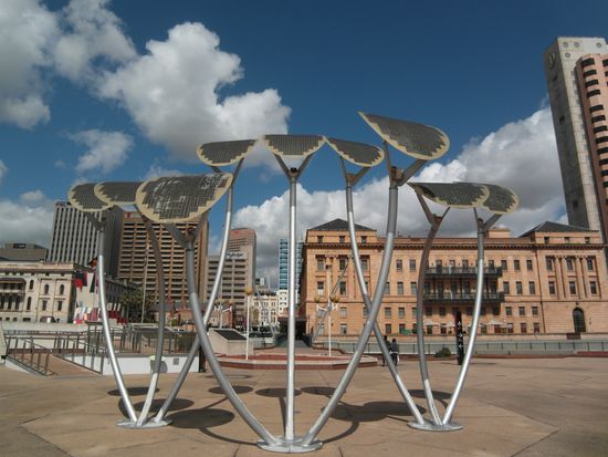 Rechts hinten die Railway Station