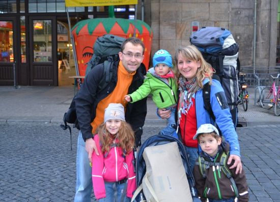 Start am Bahnhof DD-Neustadt...