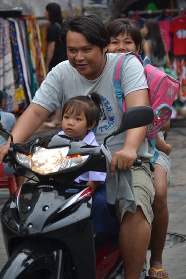 Auch hier herrscht Helmpflicht...