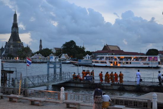 Fährüberfahrt am Abend