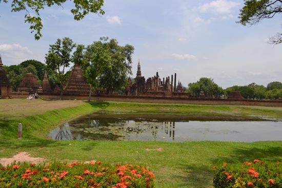 Erster Blick auf die Ruinen der ersten Hauptstadt Siams - Old Sukhothai