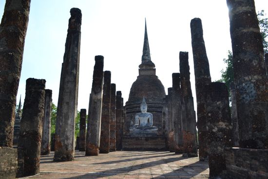 Alle Tempelhallen zeigen gen Osten