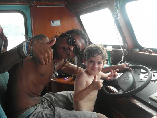 'Hey Capitan'...und seine total lockeren Freunde