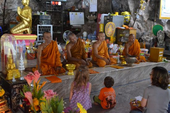 Mönche im Tiger-Tempel