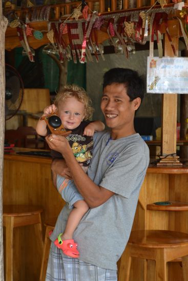 Liebevolles Personal aus Myanmar