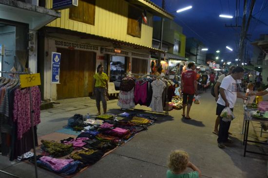 Nachtmarkt in Thong Sala...