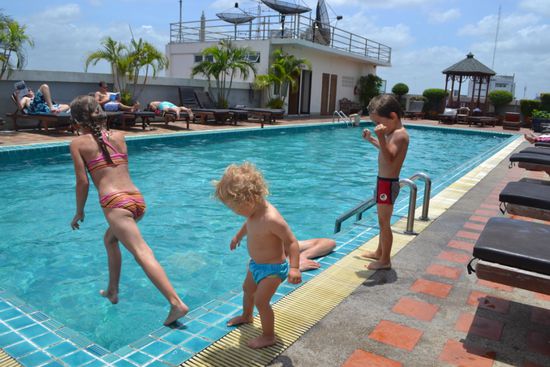 Erfrischung im Pool...