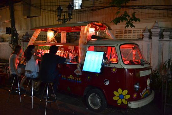 Cocktail-Bus des Nachts
