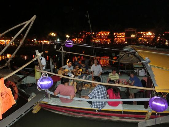 Live Musik auf dem Boot-Restaurant