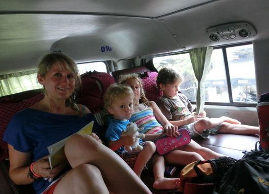 Kuschelig in der letzten Reihe oben