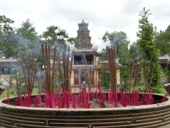 Blick vom Tempel zur Pagode