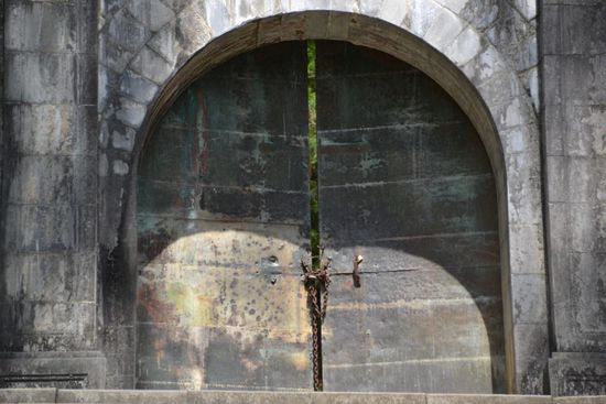 Verschlossenes Tor zum eigentlichen Mausoleum