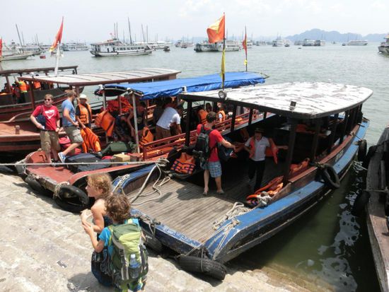 Los geht's aufs Boot...