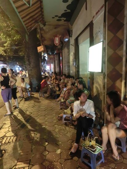 ...und man muss auf die Straße ausweichen